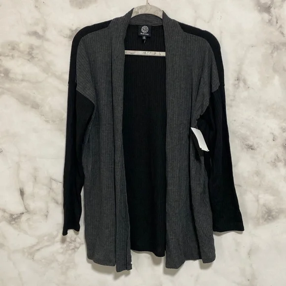 Bobeau Open Front Grey Black Colorblock Waffle Knit Cardigan - Picture 2 of 8